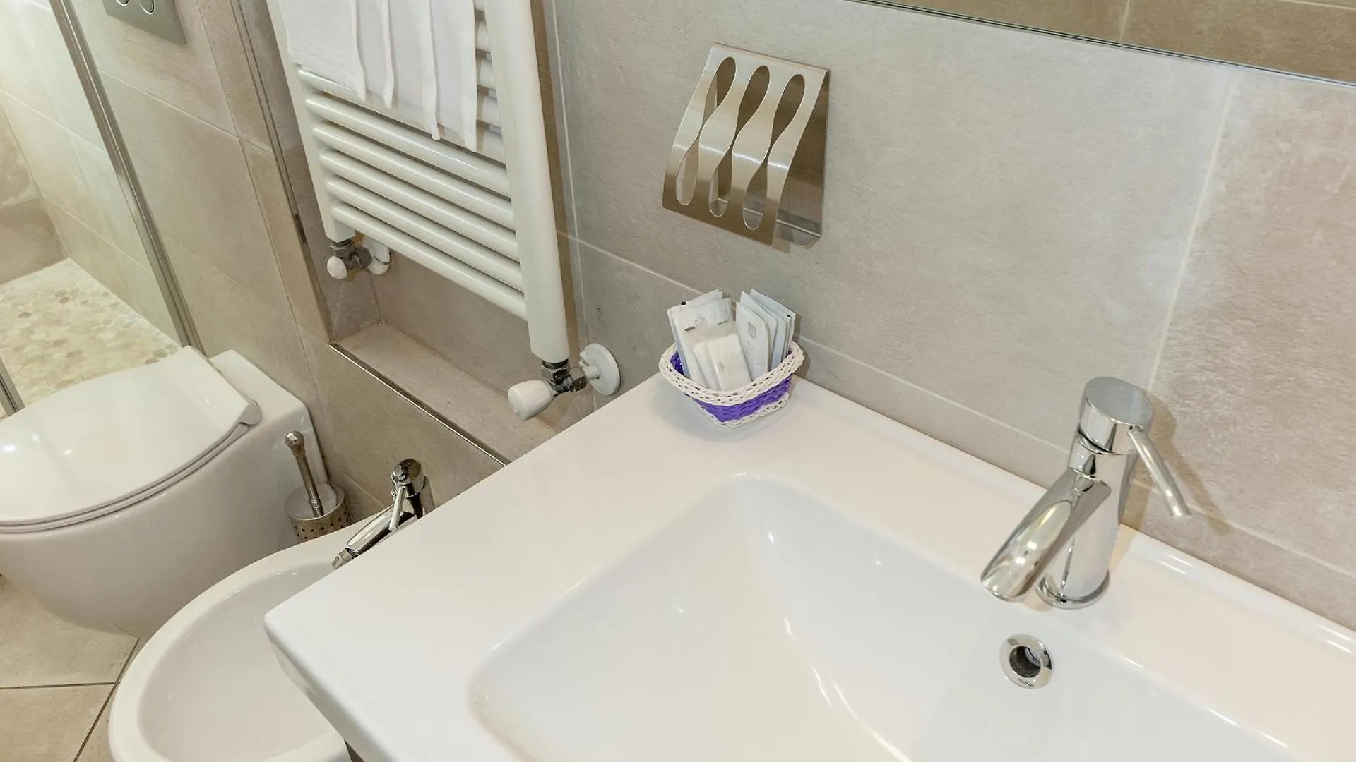 La Camera Bologna-Stazione Affittaly Rooms 0*, Bologna Italia