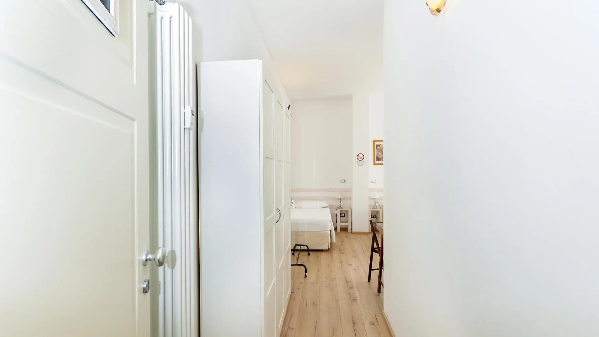 La Camera Bologna-Stazione Affittaly Rooms 0*, Bologne Italie