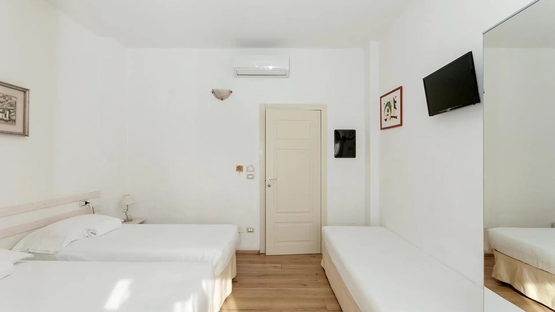 La Camera Bologna-Stazione Affittaly Rooms Appartement Bologne