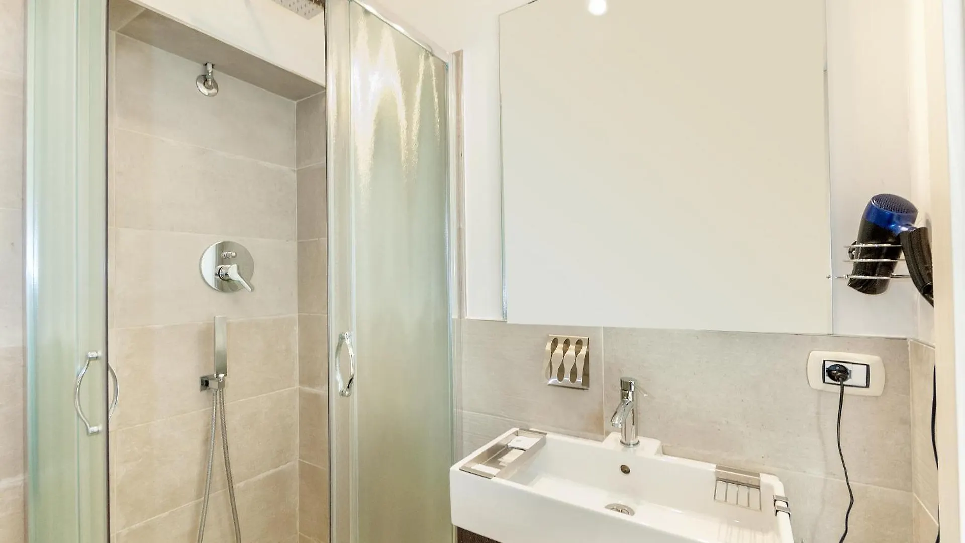 La Camera Bologna-Stazione Affittaly Rooms Appartement