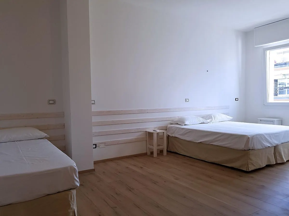 La Camera Bologna-Stazione Affittaly Rooms Bologne